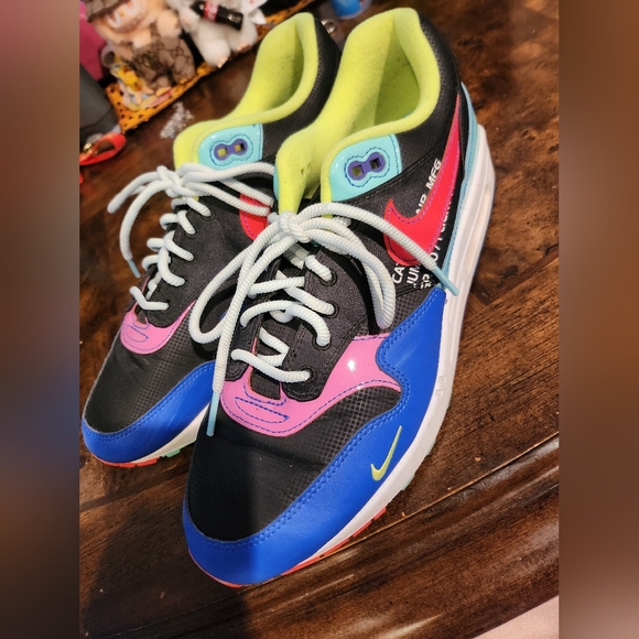 Nike Air Max 1 Parachute size 10.5